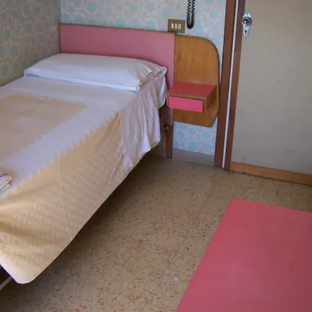 Graziella Hotel *